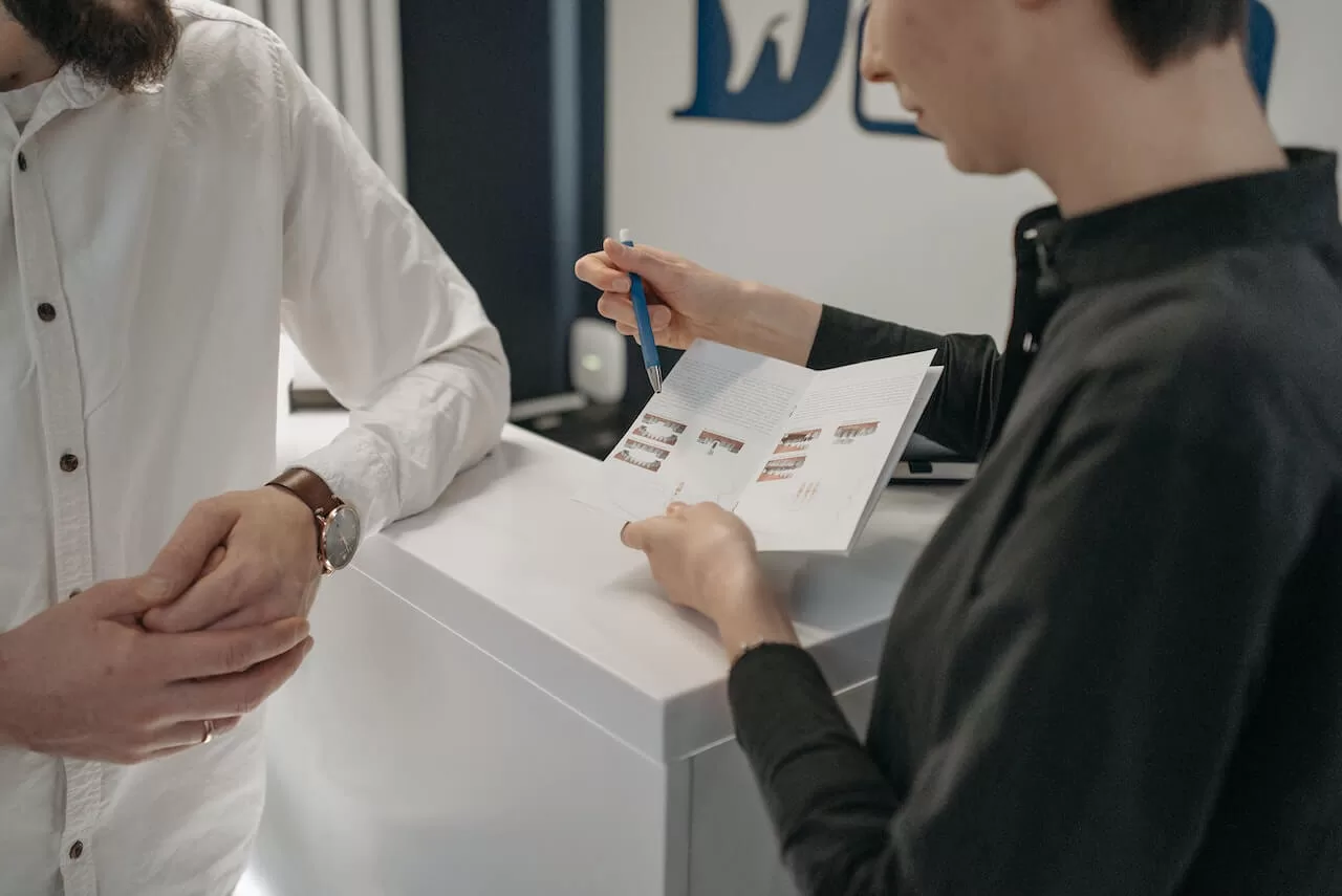 8 Brochure Design Rules Brands Need to Know